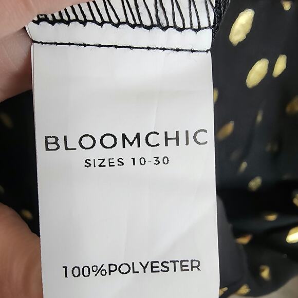 BloomChic Black Dress with Gold Foil  Accents, NWT, 18/20 - Picture 5 of 6